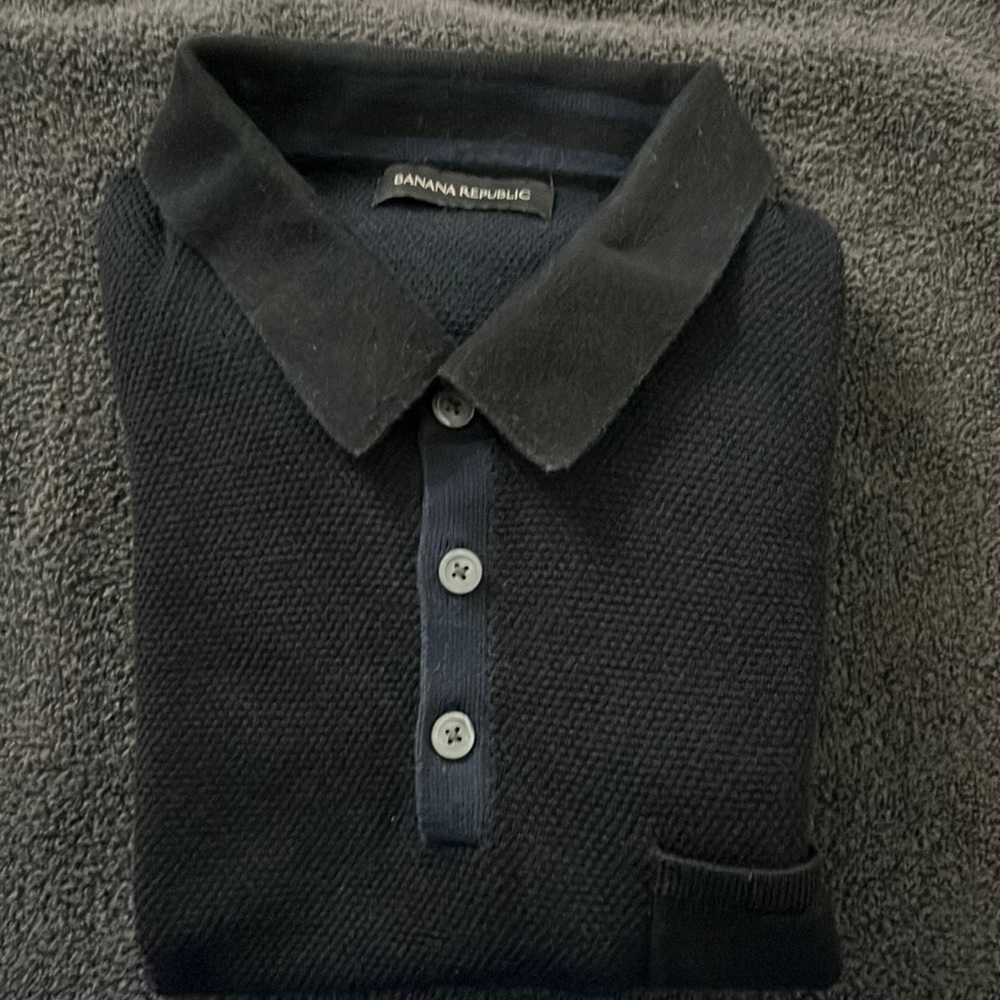 Used Banana republic polo. Size Medium.